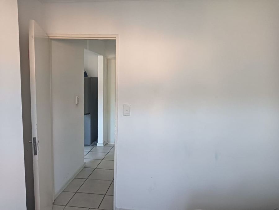 To Let 2 Bedroom Property for Rent in Gordons Bay Western Cape